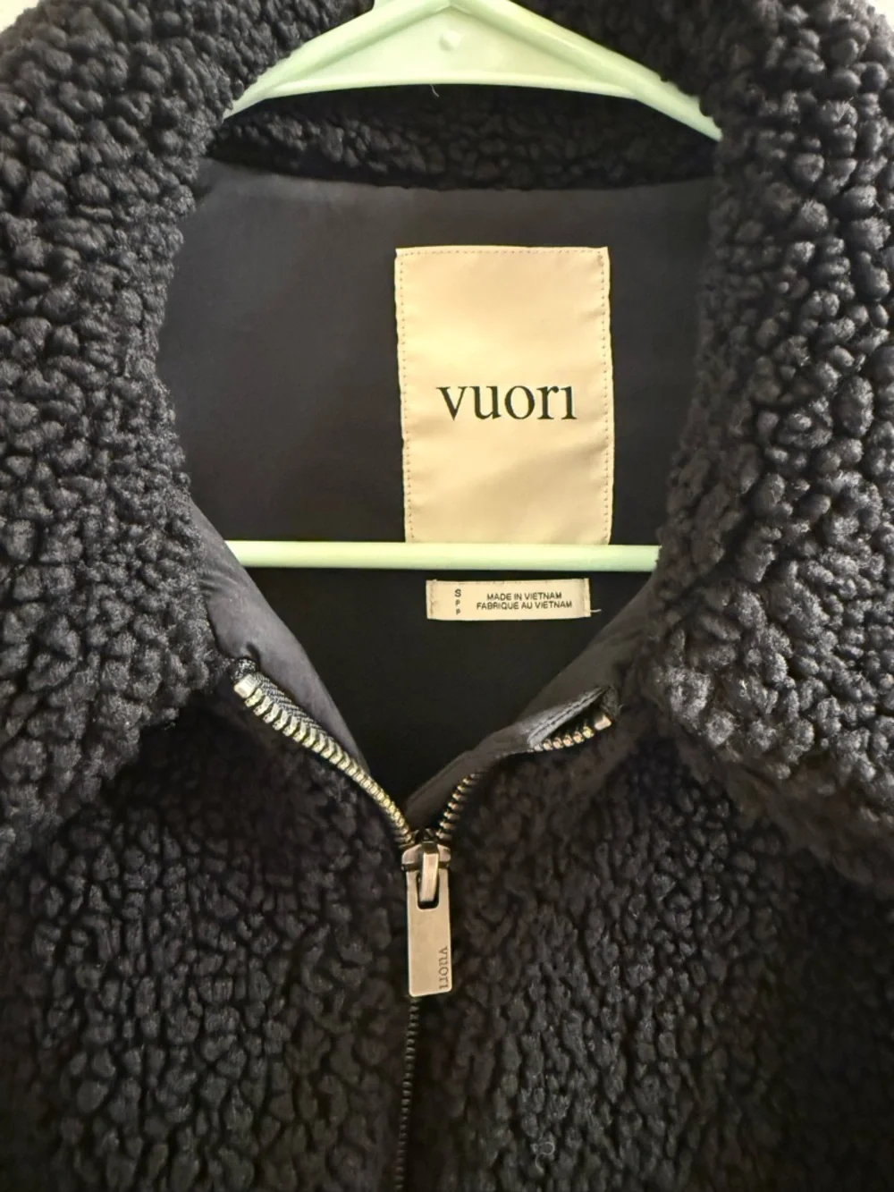 Vuori Lou Full Zip Sherpa Jacket – Black - Picture 2 of 6